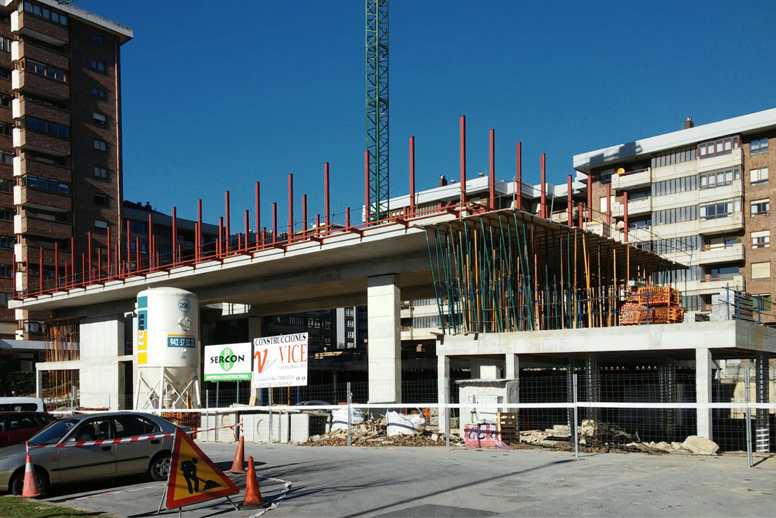 Obras del centro civico de Cazoña