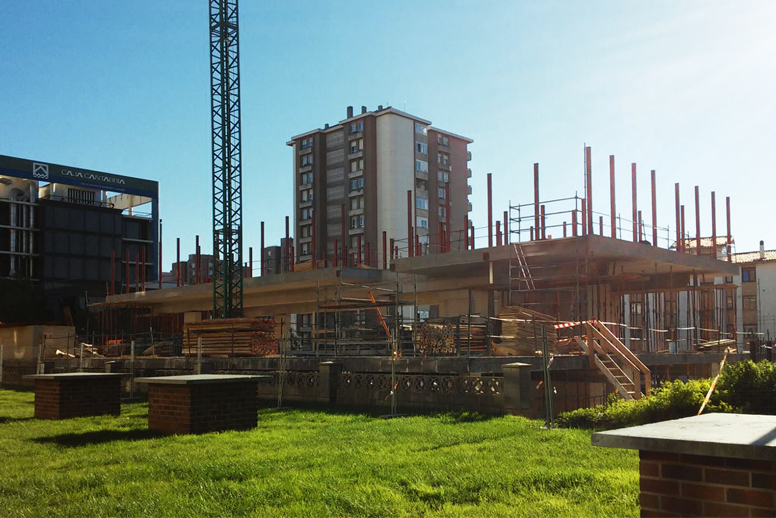 Obras del centro civico de Cazoña