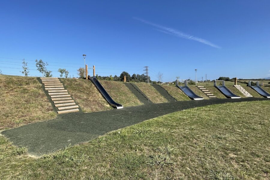 El relieve del parque infantil Elexalde de Leioa, un reto convertido en oportunidad